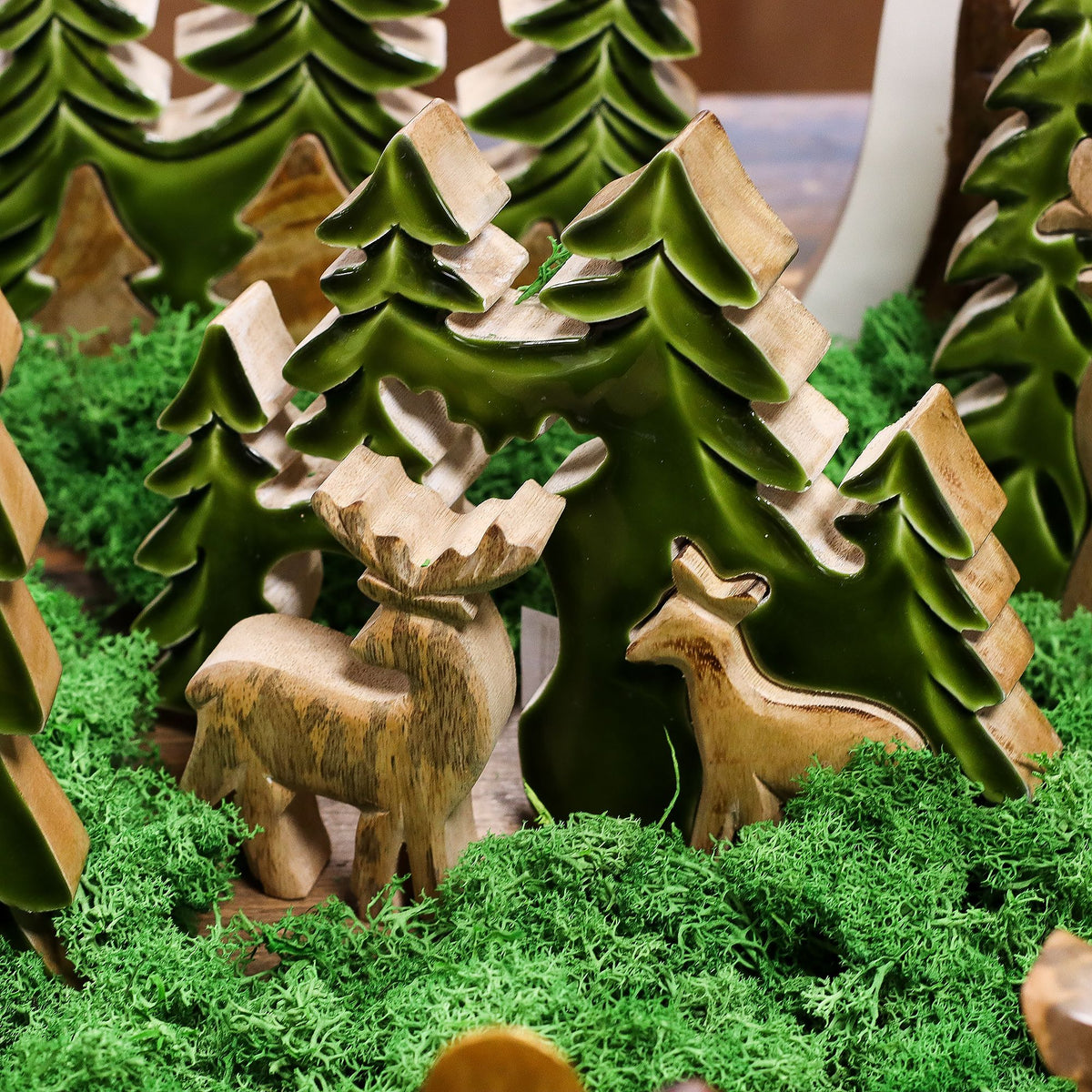 Lost in the Forrest - Two Dear in the Forrest 3D Wooden Decoration - 18x23cm - Lost in the Forest - Wooden Decorations & Bowls | Hearth & Amble
