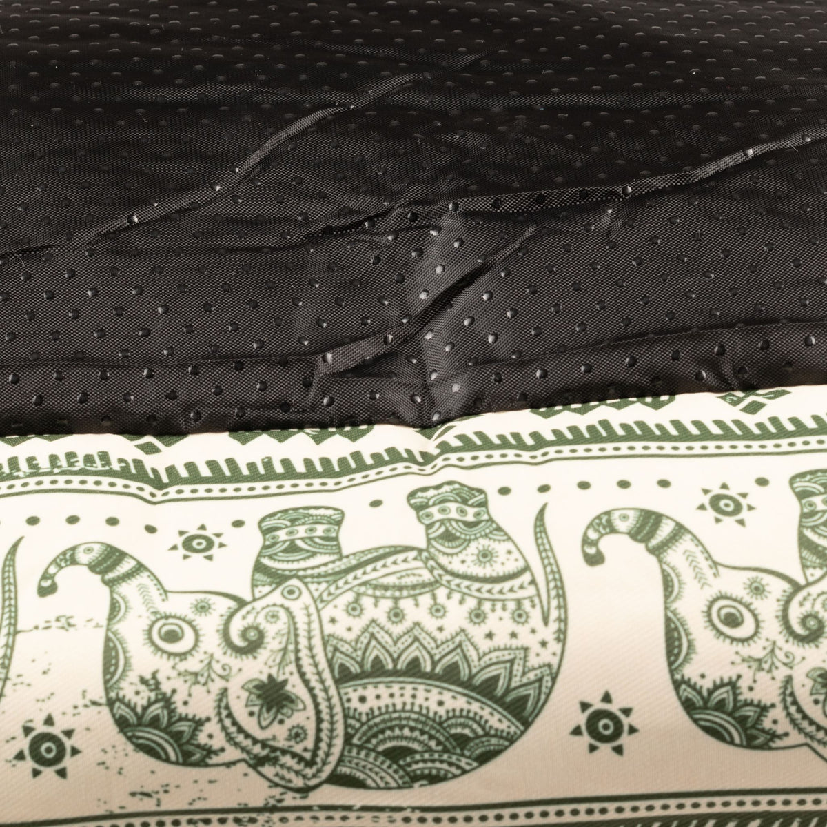 PAW Bed – Lucky Elephant – Green – 60 × 50 × 14cm