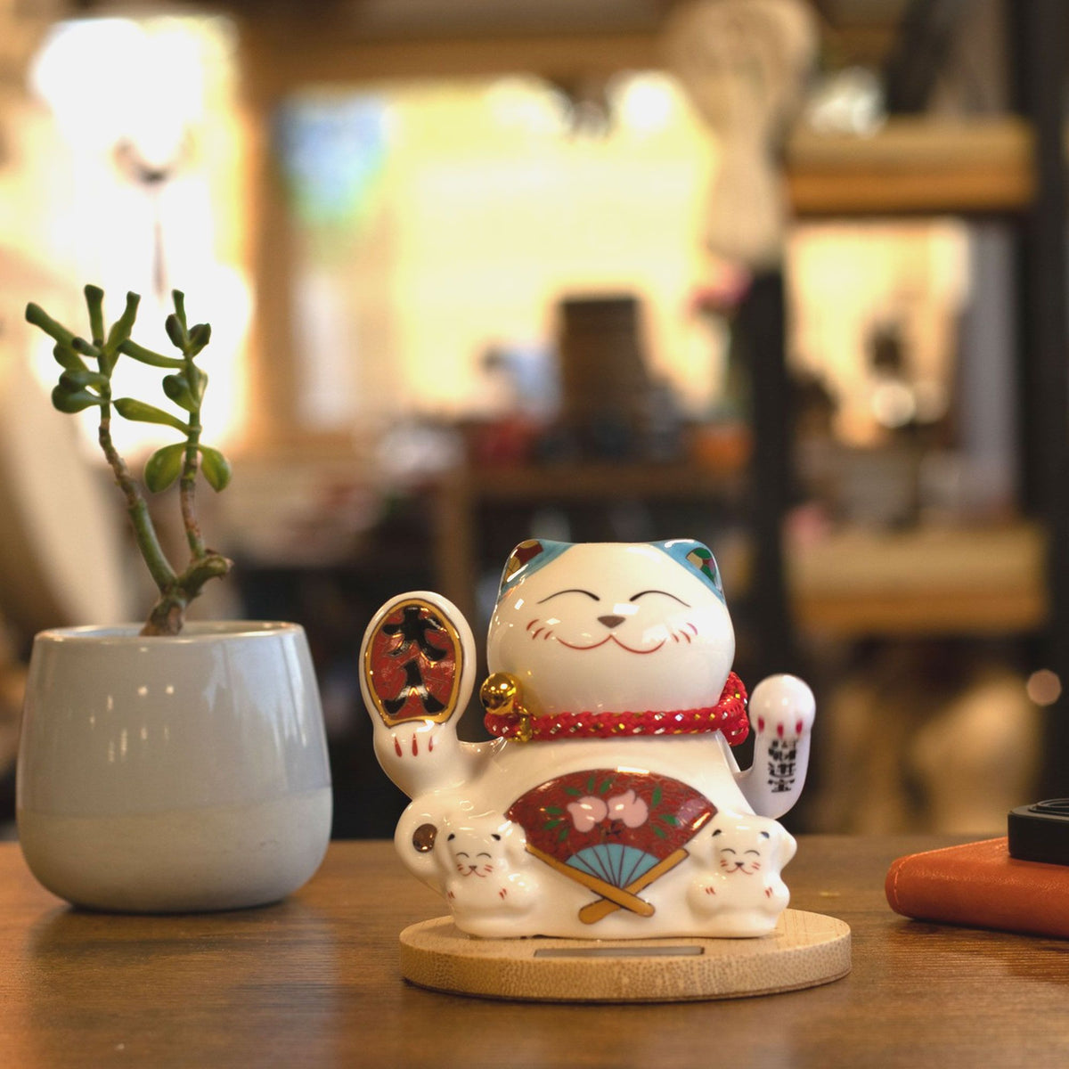 Solar Money Cat Wooden Base  - Blue moving Hand
