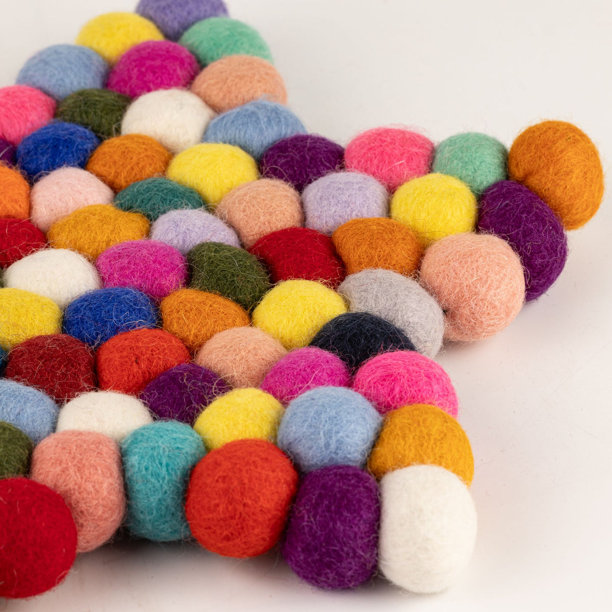Felt Ball Star Centre Mat - Multi Colour