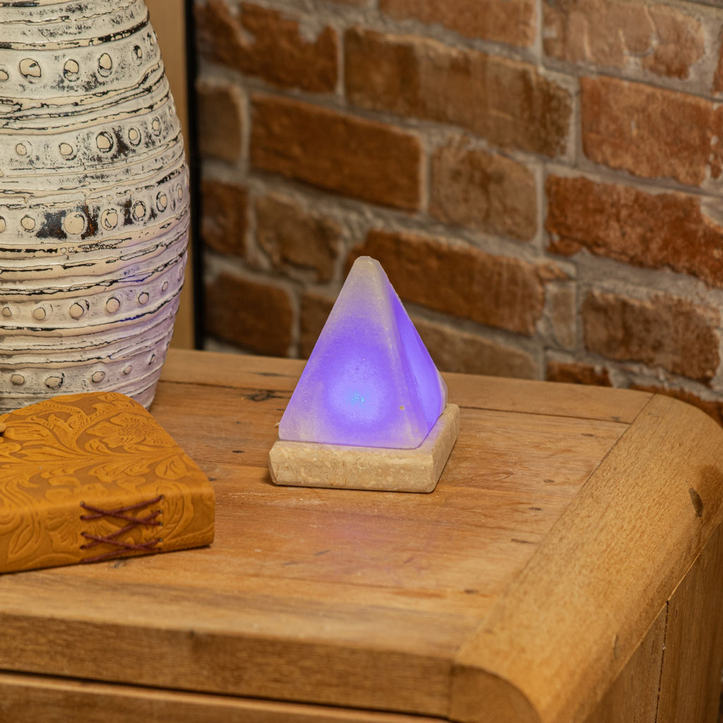 Quality USB Pyramid WHITE Salt Lamp - 9 cm (multi)