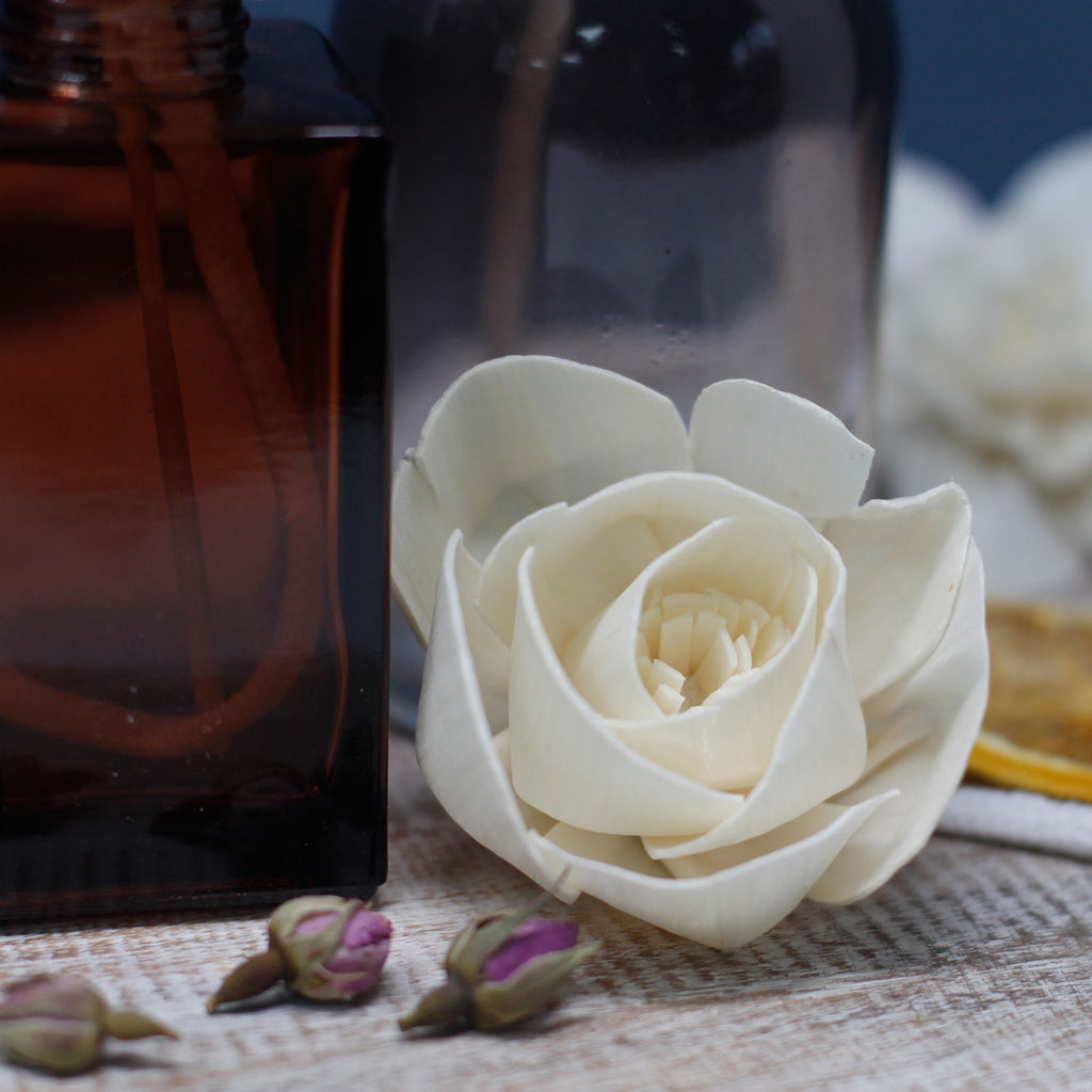 Natural Diffuser Flowers â€“ Lily on Reed