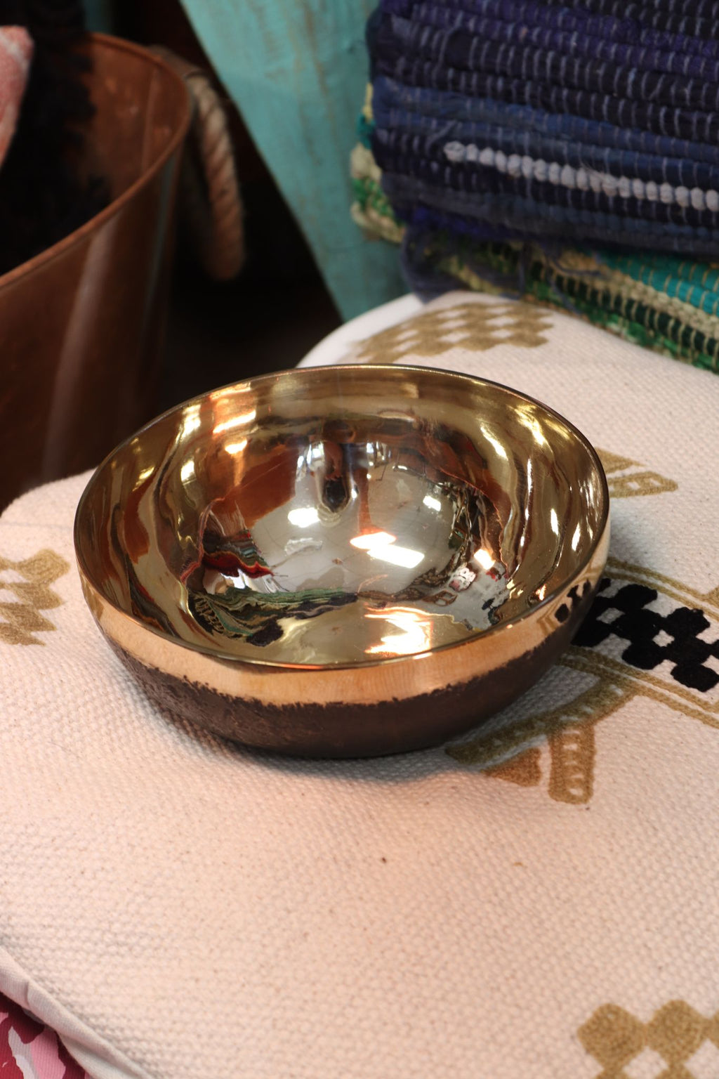 Large Chaken Handmade Singing Bowl (approx 800g) - 17cm